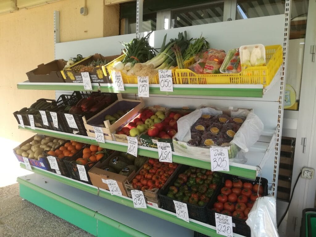 Autoservicio Bernabé — Comercios en La Manga