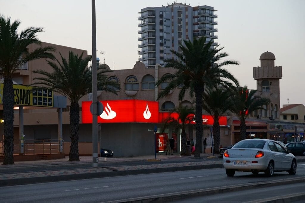Banco Santander Agentes — Servicios en La Manga