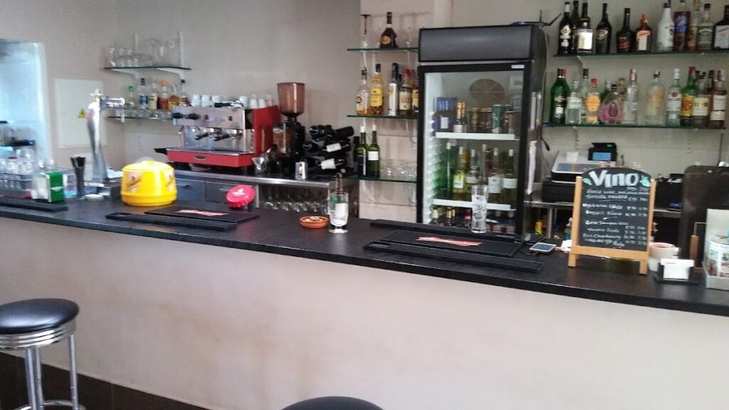 Bar Apicoco — Café/Copas en La Manga Club