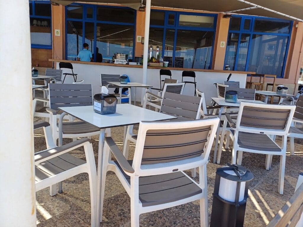 Bar de playa El Velero — Café/Copas en La Manga