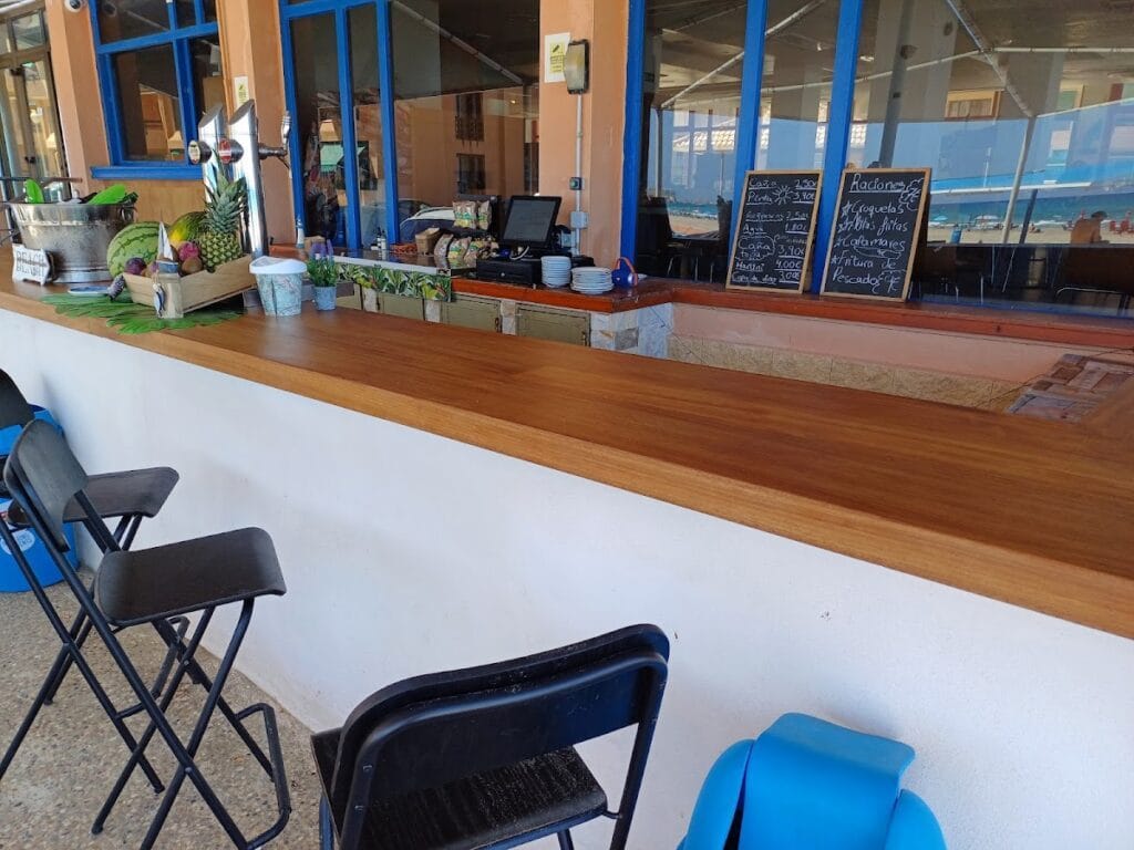 Bar de playa El Velero — Café/Copas en La Manga