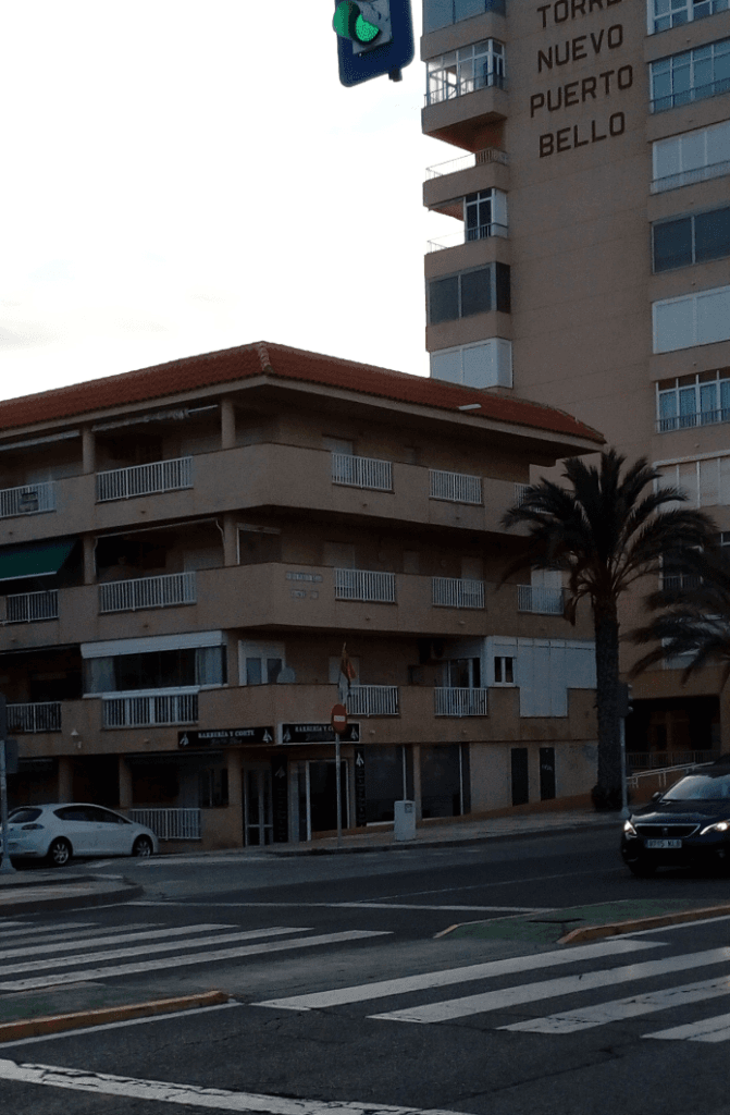 Barbería Y Corte Issan The Black — Salud & Belleza en Cabo de Palos