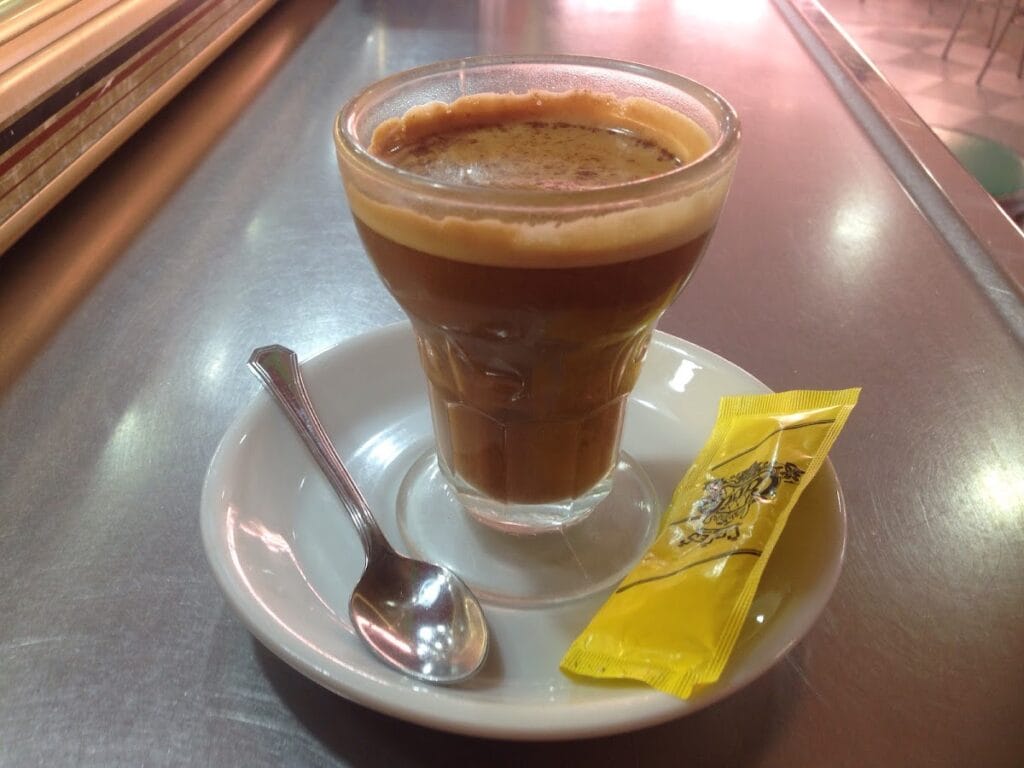 Cafetería Bocatería Hamburguesería HS — Café/Copas en La Manga