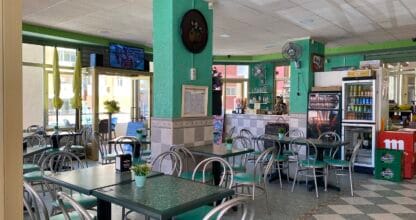 Bocadillos y hamburguesas en Cafetería HS, La Manga del Mar Menor
