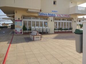 Cafetería Heladería La Victoria