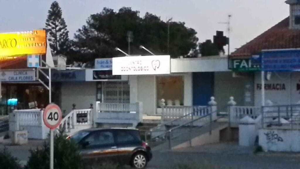 Centro Odontologico — Salud & Belleza en Cabo de Palos