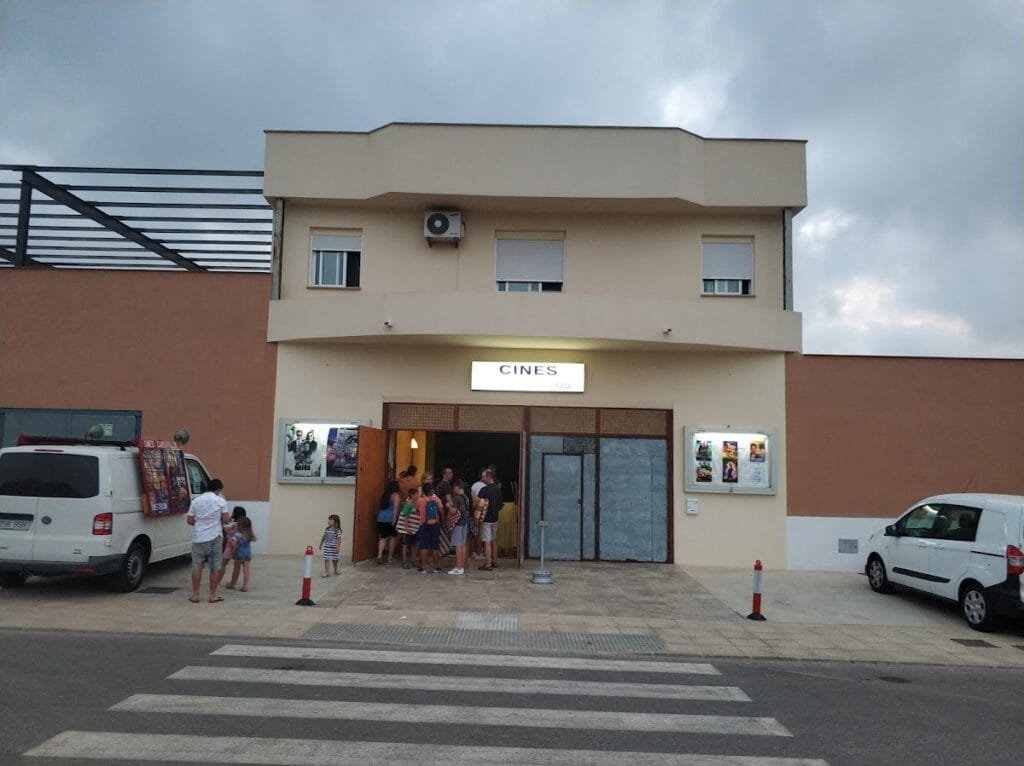 Cines Cabo de Palos — Comercios en Cabo de Palos