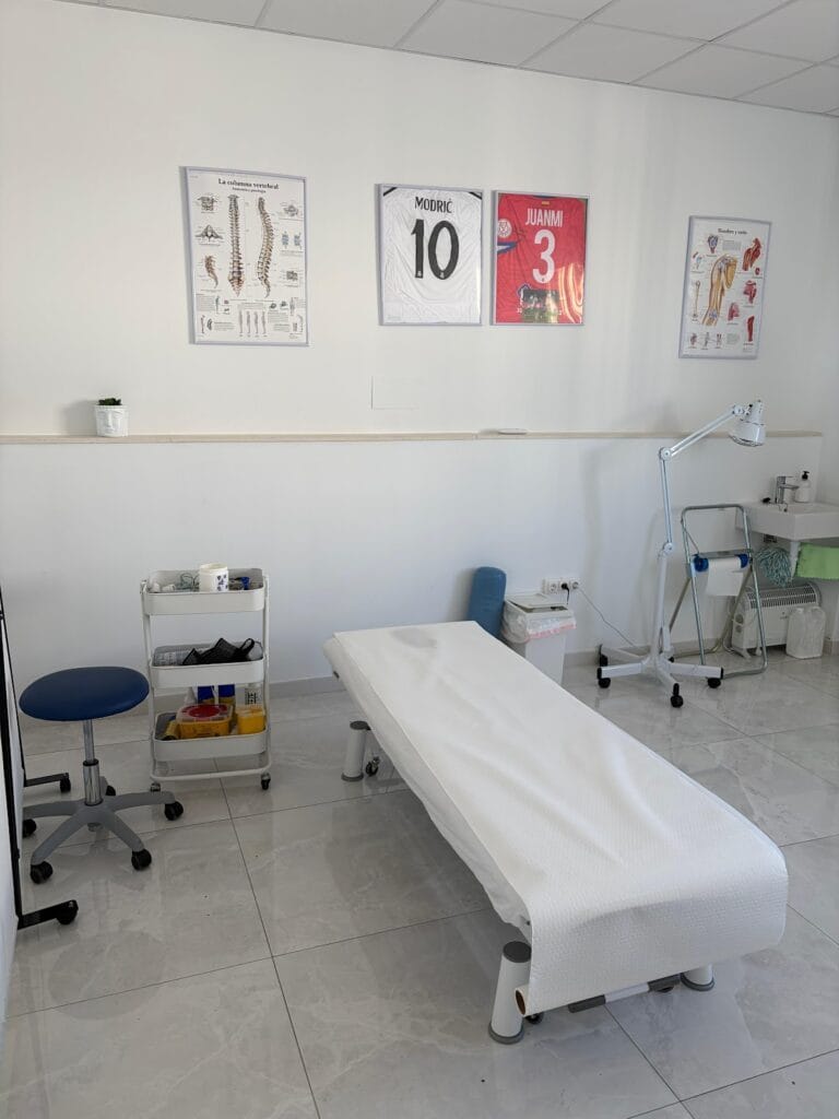 Clínica de Fisioterapia FISIO ON — Salud & Belleza en La Manga Club