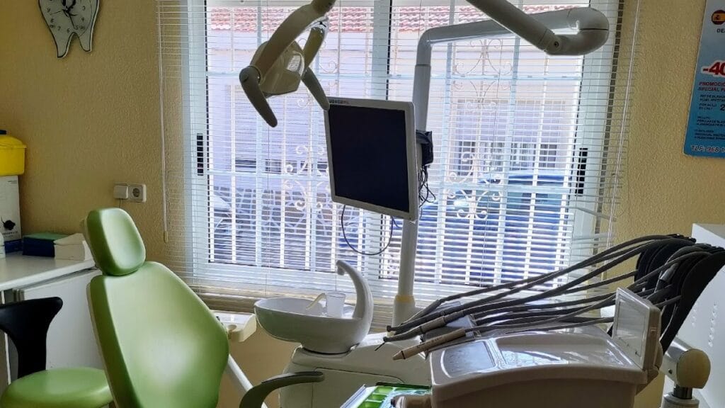 Clínica Dental Belodent S.L. — Salud & Belleza en La Manga Club