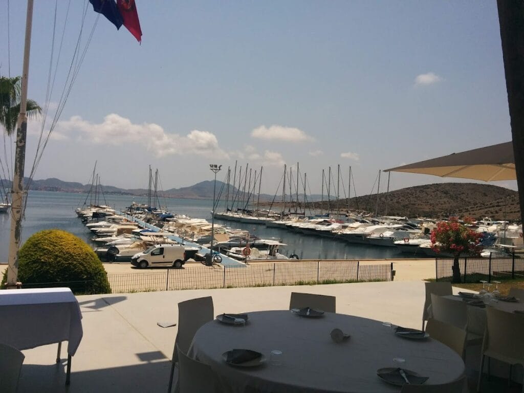 Club Náutico Dos Mares — Barcos en La Manga Club