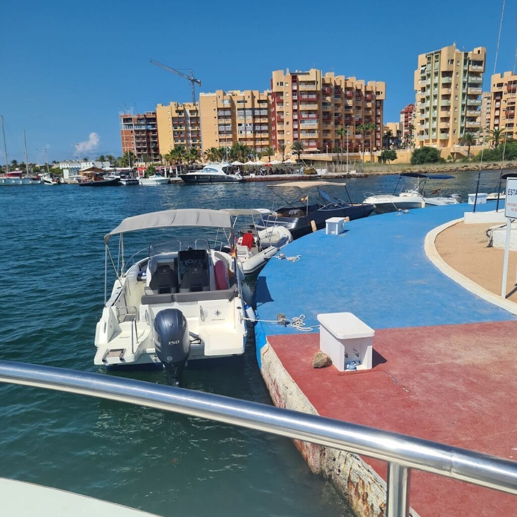 Club Náutico Puerto Tomás Maestre — Barcos en La Manga