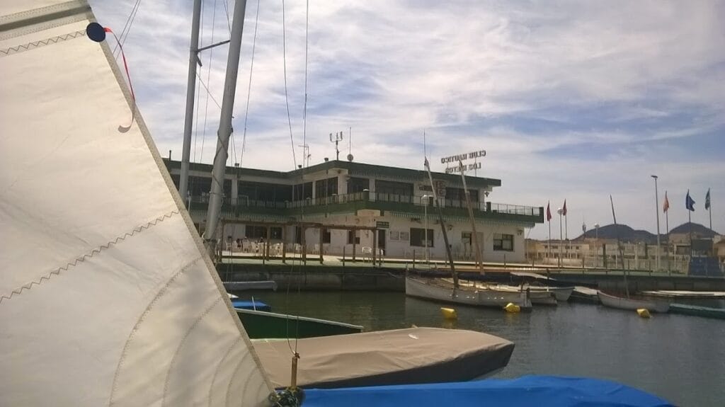 Escuela de vela Club Náutico Los Nietos — Barcos en La Manga Club