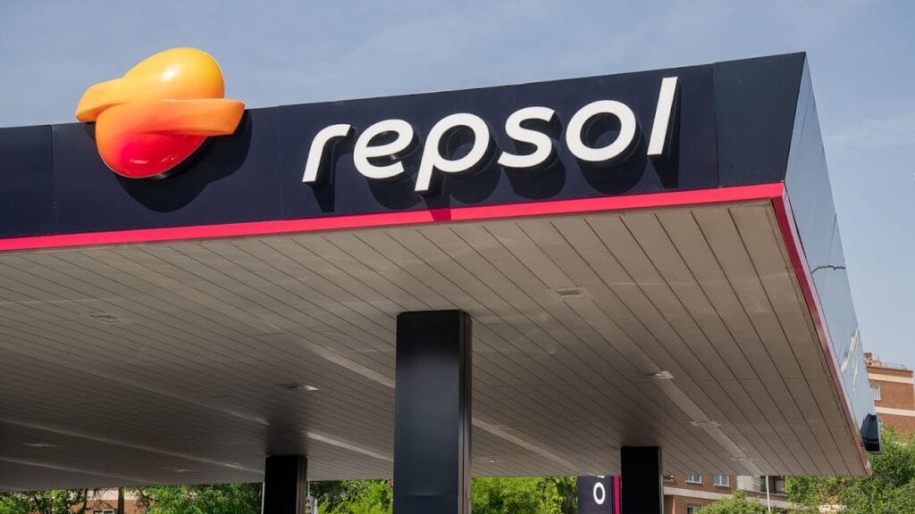 Estación de Servicio Repsol — Servicios en Cabo de Palos