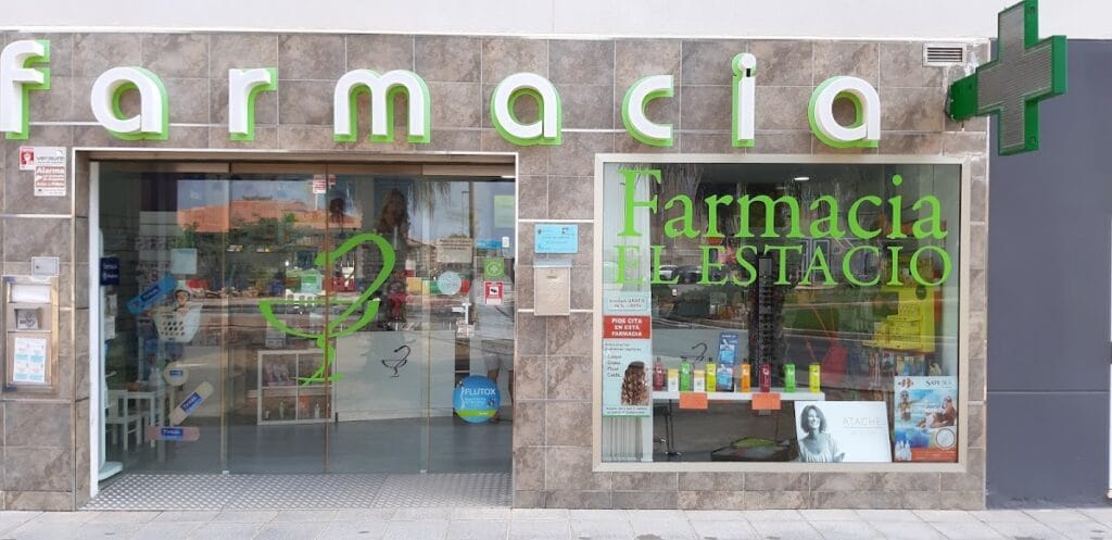 Farmacia El Estacio Carlos Ayuso — Salud & Belleza en La Manga