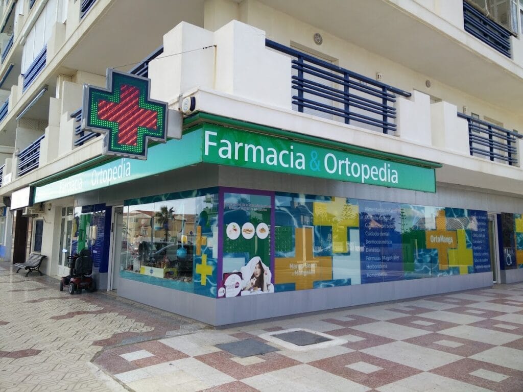 Farmacia-Ortopedia Manga Beach Gdo. Juan Sanchez Rubio — Café/Copas en La Manga