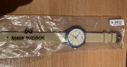 Reloj Mark Maddox de caballero con correa beis y esfera clara, producto en venta en Francisco Ortuño S.L. en La Manga del Mar Menor