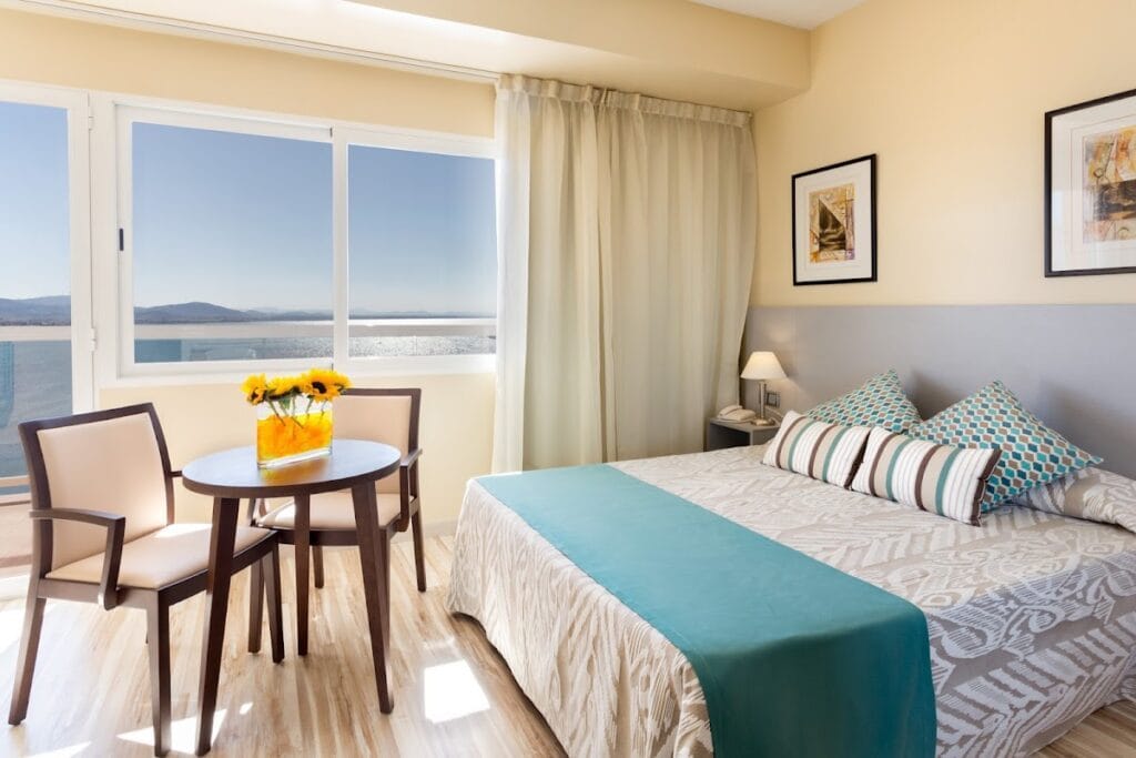 Hotel Izán Cavanna — Alojamientos en La Manga