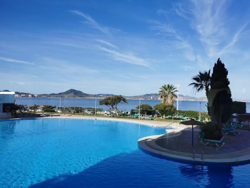 Hotel Izán Cavanna — Alojamientos en La Manga
