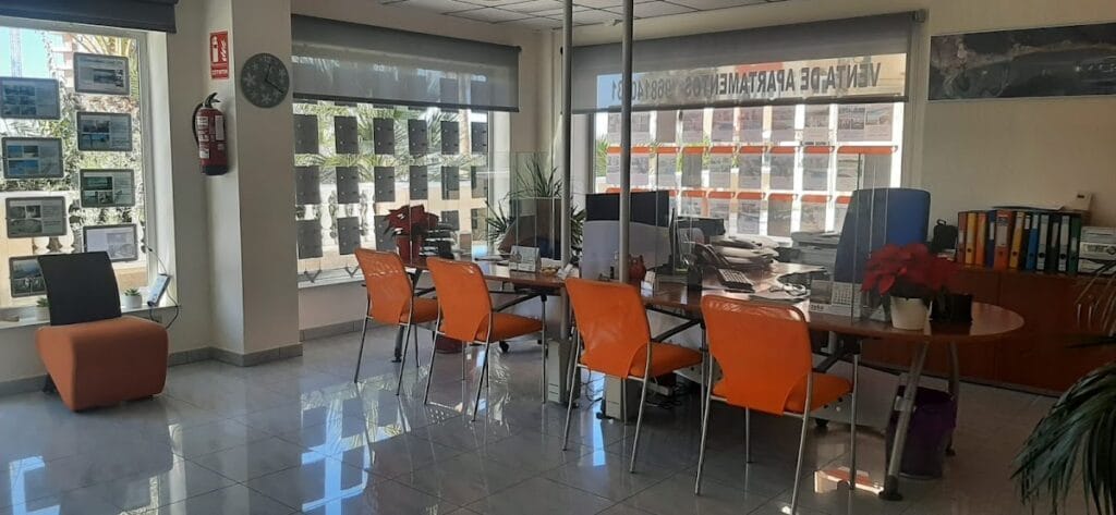 Inmobiliaria El Estacio — Servicios en La Manga