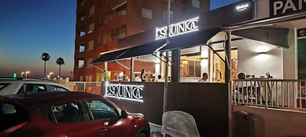 La Esquinica — Café/Copas en La Manga