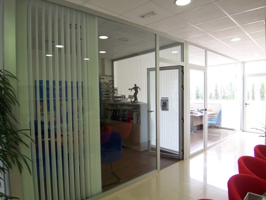 LEGAL LA MANGA INMOBILIARIA — Servicios en La Manga