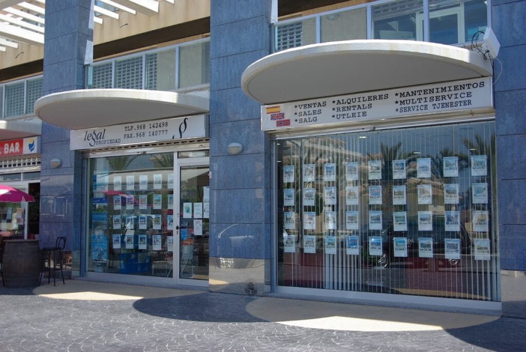 LEGAL LA MANGA INMOBILIARIA — Servicios en La Manga