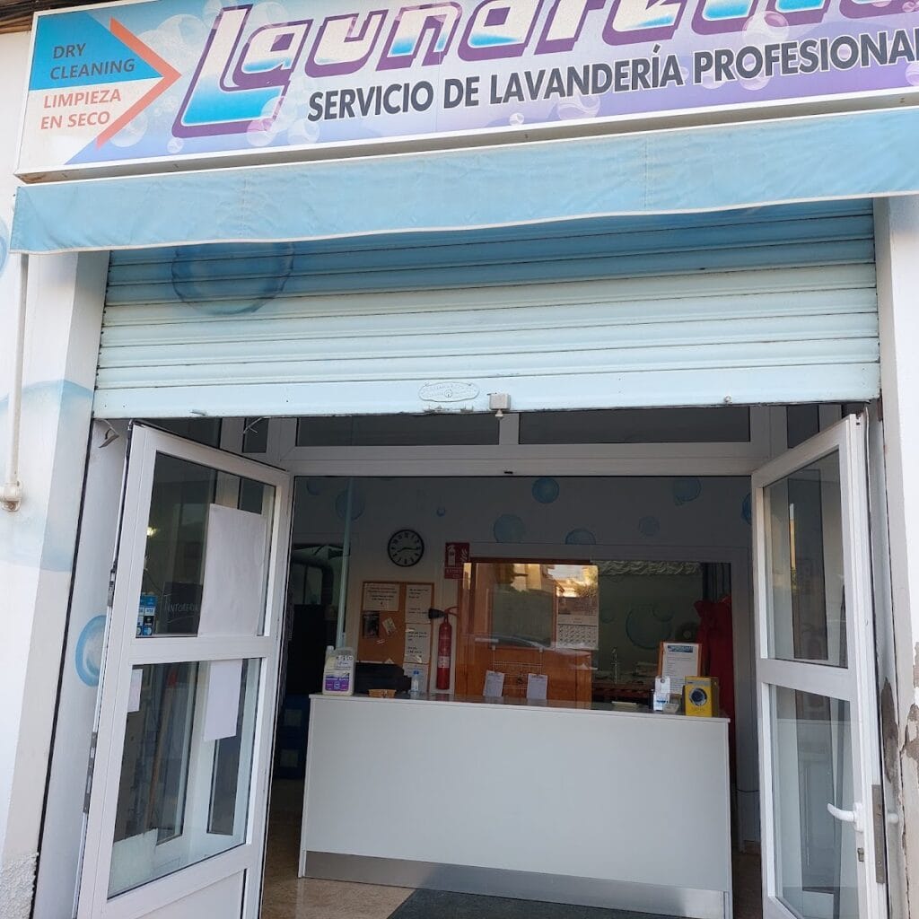 Los Belones Laundrette Tintorería y lavandería — Servicios en La Manga Club