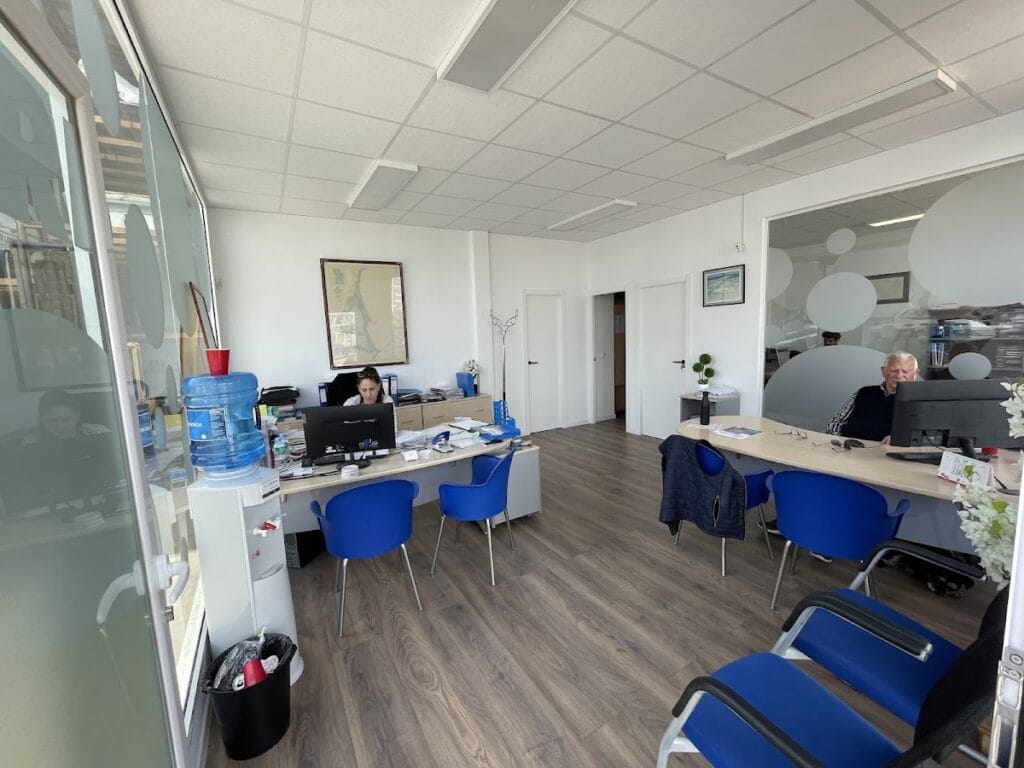 Marina Center — Barcos en Cabo de Palos