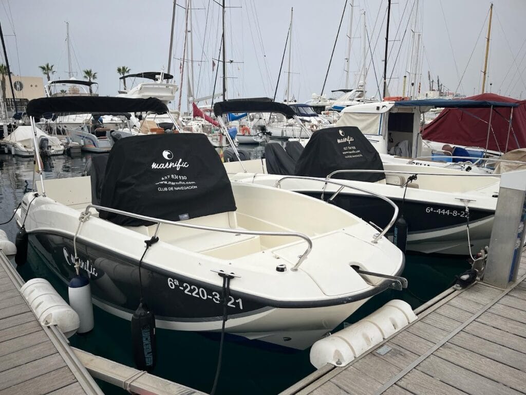 Marnific Nautic Club Región de Murcia — Barcos en La Manga
