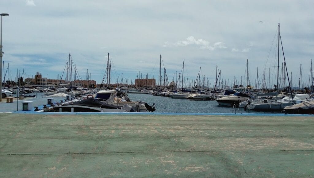 Milenium Charter — Barcos en La Manga