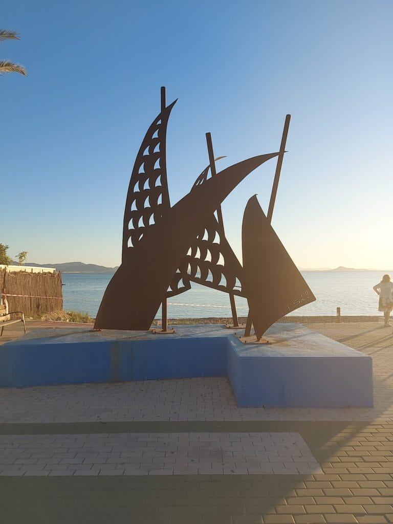 Monumento Velámenes — Qué visitar en La Manga Club