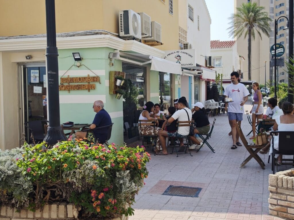 Panadería El Pirata De Calnegre — Comercios en La Manga
