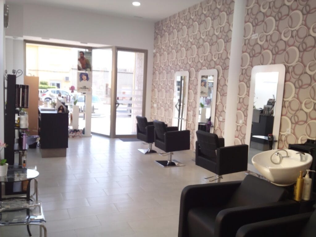Peluqueria Monica — Salud & Belleza en La Manga Club