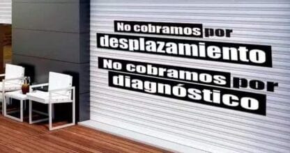 Cartel promocional de Persianas Cabo de Palos: sin cobro por desplazamiento ni diagnóstico