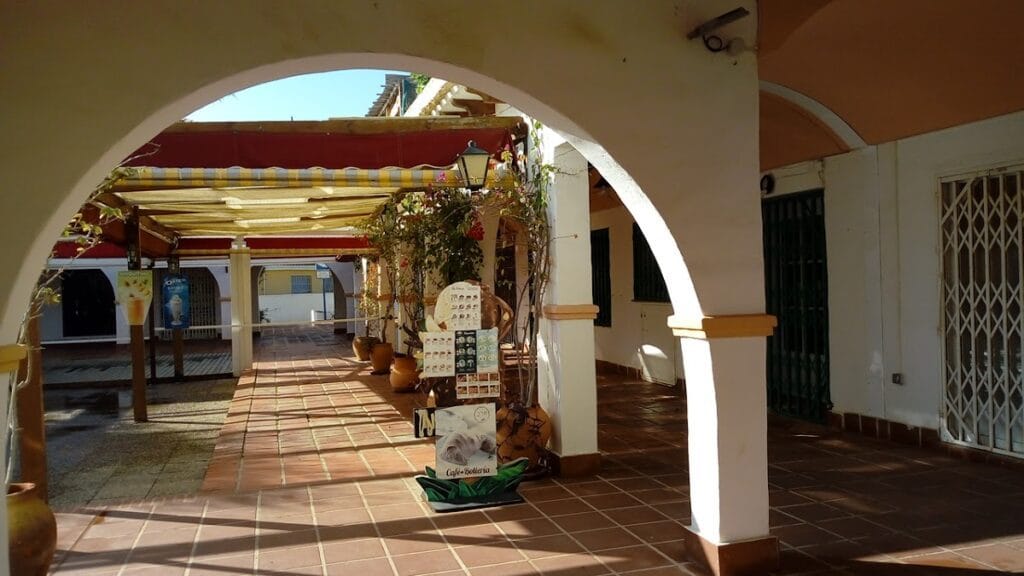 Plaza Beach — Café/Copas en La Manga Club