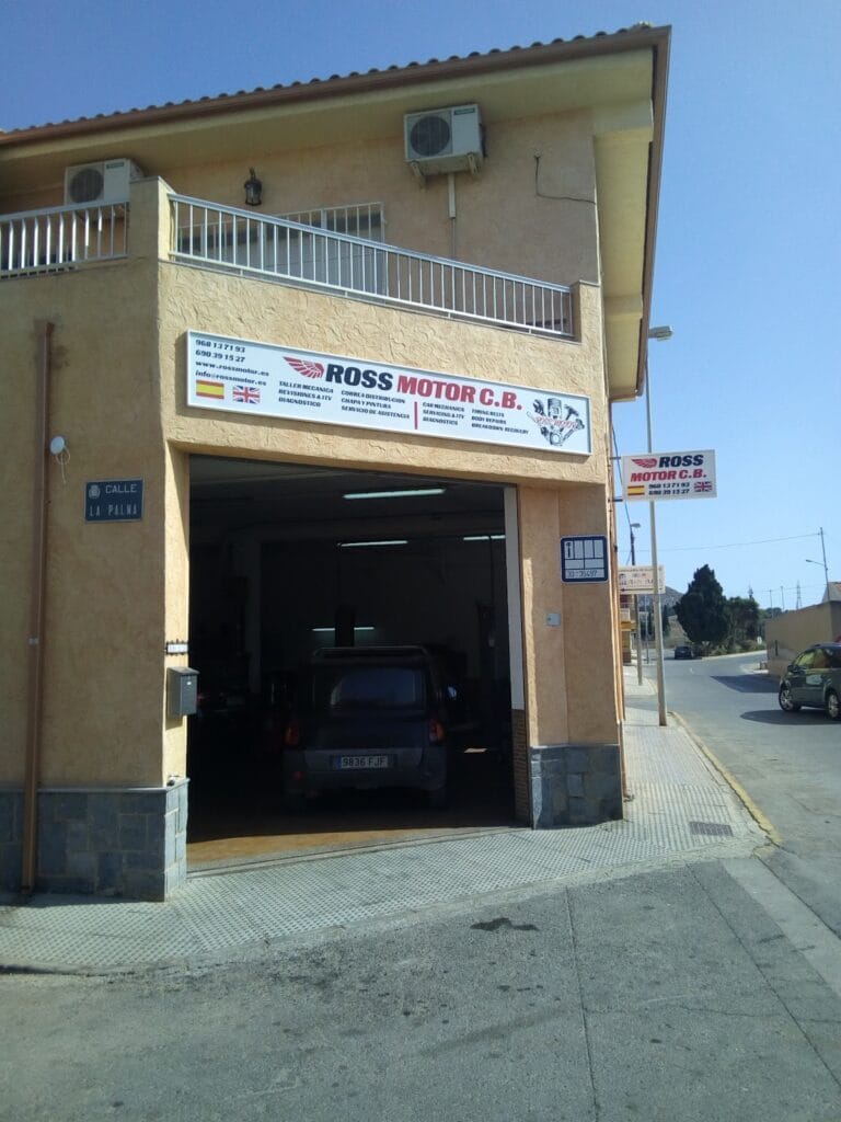 ROSS MOTOR CB — Servicios en La Manga Club