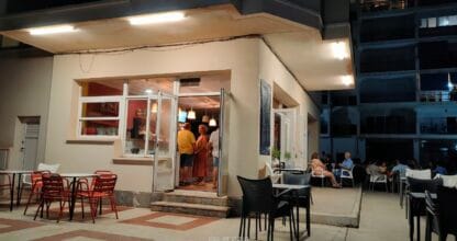 Siesta Restaurante Bar en La Manga, cocina internacional en Urbanización Las Sirenas