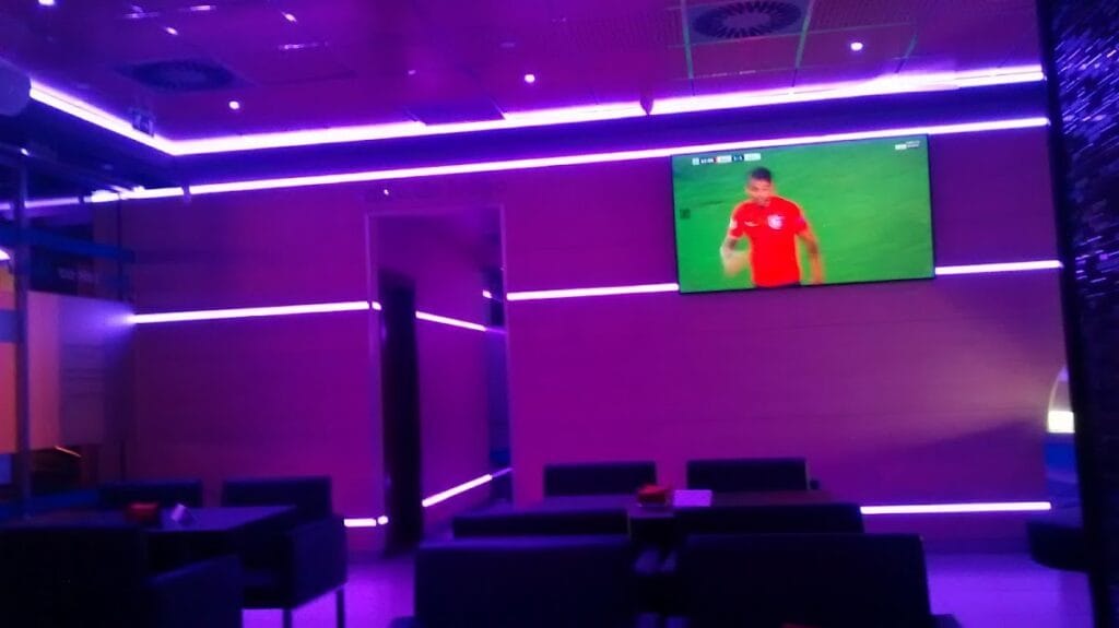 Sportbar Trebol Café-bar — Café/Copas en La Manga