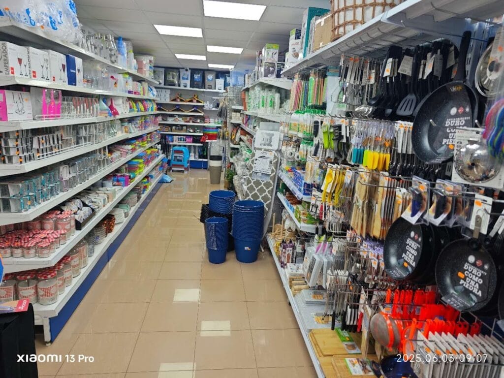 Supermercado Islas Menores — Comercios en La Manga Club