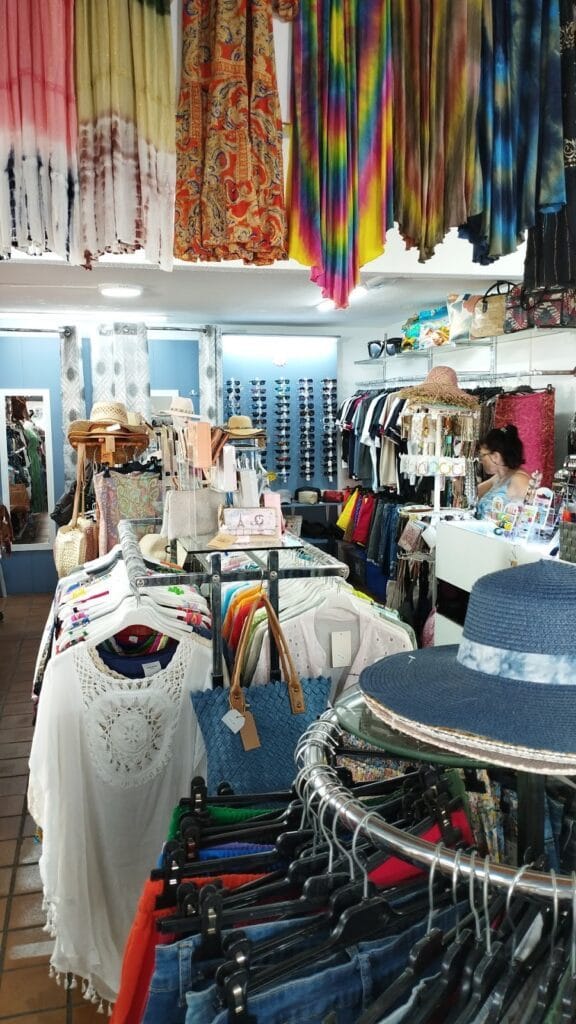 Tangri moda y complementos — Comercios en La Manga Club