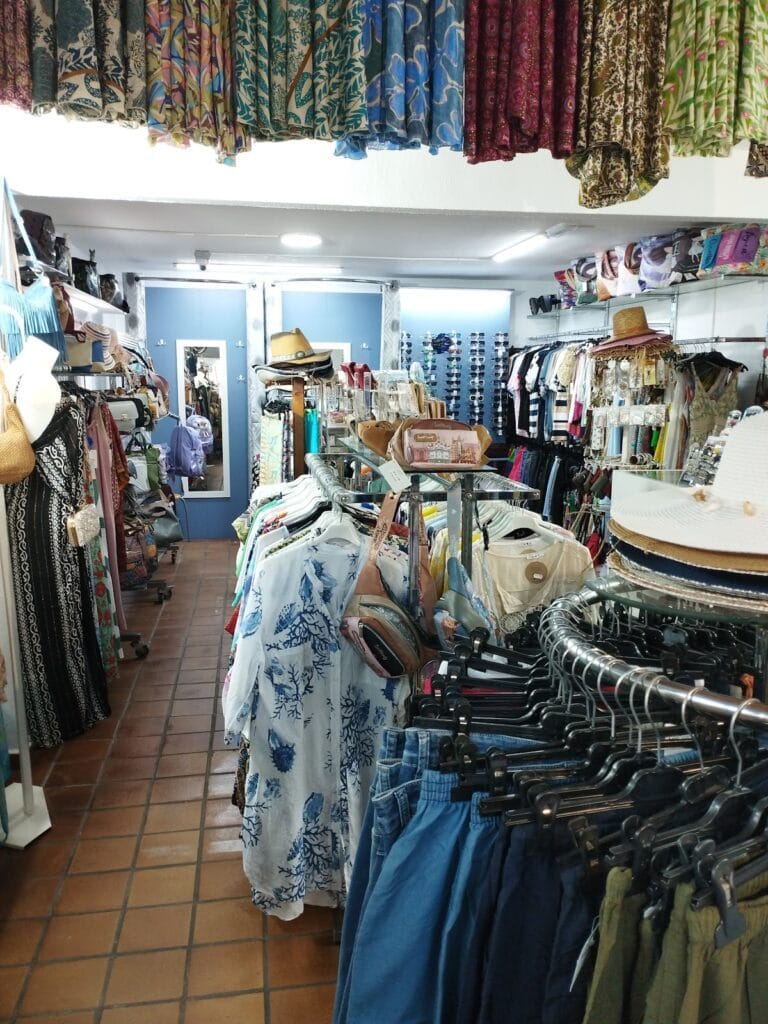 Tangri moda y complementos — Comercios en La Manga Club