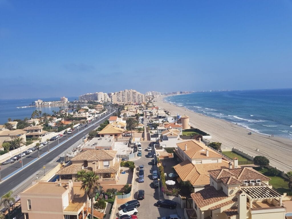 Urbanización privada Ágata III — Servicios en La Manga Club
