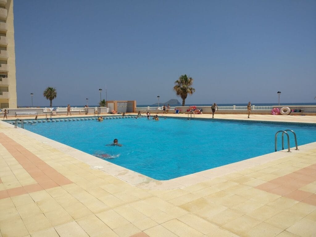 Urbanización privada Ágata III — Servicios en La Manga Club